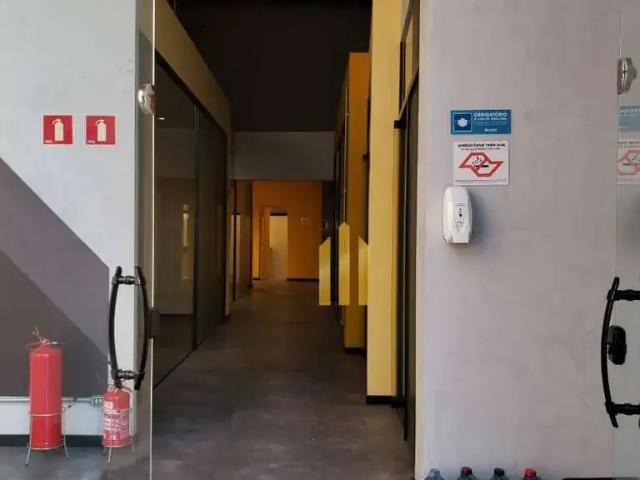 Ponto Comercial aluguel em Região Imediata de São Paulo, Região Metropolitana de São Paulo