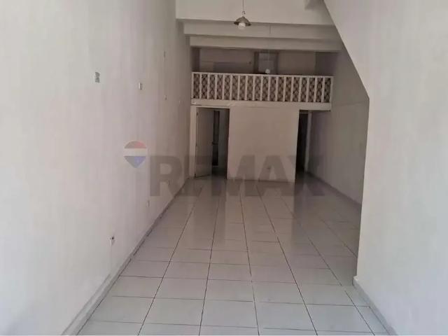 Ponto Comercial aluguel em Região Imediata de São Paulo, Região Metropolitana de São Paulo