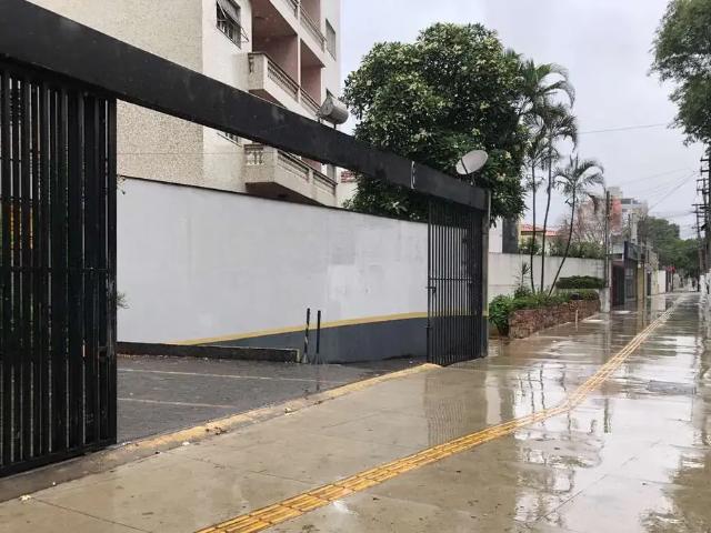 Ponto Comercial aluguel em Região Imediata de São Paulo, Região Metropolitana de São Paulo