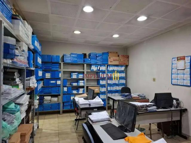 Ponto Comercial aluguel em Região Imediata de São Paulo, Região Metropolitana de São Paulo