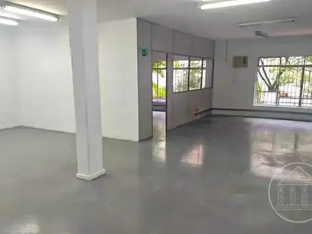 Ponto Comercial aluguel em Região Imediata de São Paulo, Região Metropolitana de São Paulo