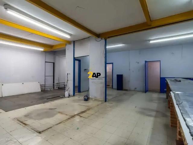 Ponto Comercial aluguel em Região Imediata de São Paulo, Região Metropolitana de São Paulo