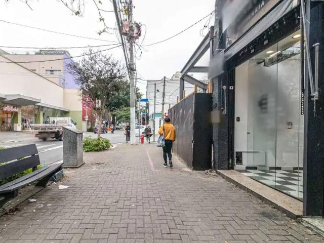 Ponto Comercial aluguel em Região Imediata de São Paulo, Região Metropolitana de São Paulo