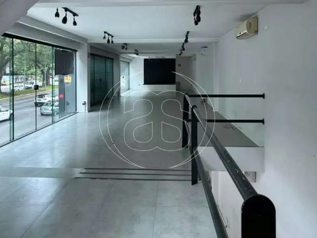 Ponto Comercial aluguel em Região Imediata de São Paulo, Região Metropolitana de São Paulo