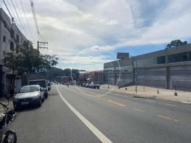 Ponto Comercial aluguel em Região Imediata de São Paulo, Região Metropolitana de São Paulo
