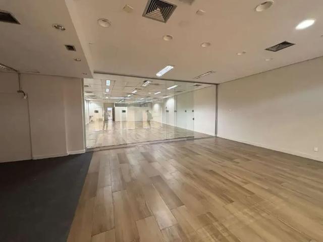 Ponto Comercial aluguel em Região Imediata de São Paulo, Região Metropolitana de São Paulo