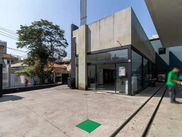 Ponto Comercial aluguel em Região Imediata de São Paulo, Região Metropolitana de São Paulo