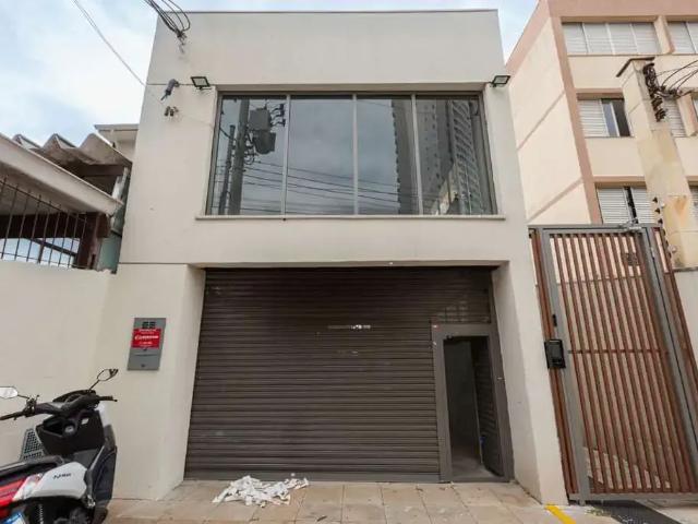 Ponto Comercial aluguel em Região Imediata de São Paulo, Região Metropolitana de São Paulo