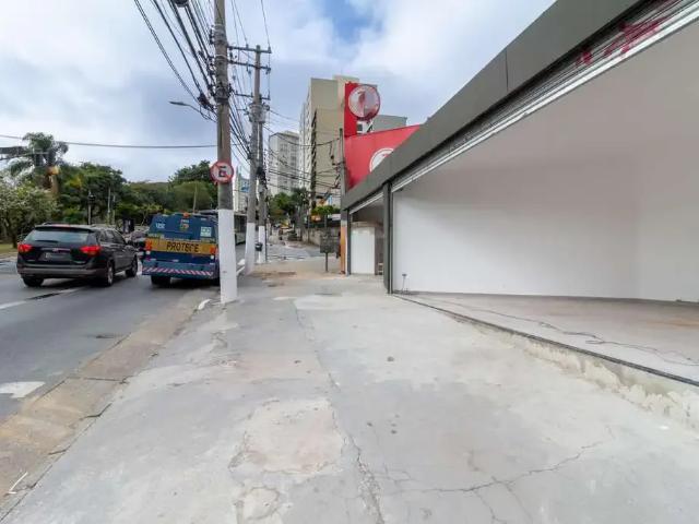 Ponto Comercial aluguel em Região Imediata de São Paulo, Região Metropolitana de São Paulo