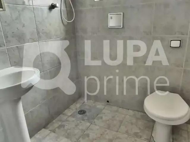 Ponto Comercial aluguel em Região Imediata de São Paulo, Região Metropolitana de São Paulo