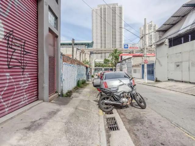 Ponto Comercial aluguel em Região Imediata de São Paulo, Região Metropolitana de São Paulo