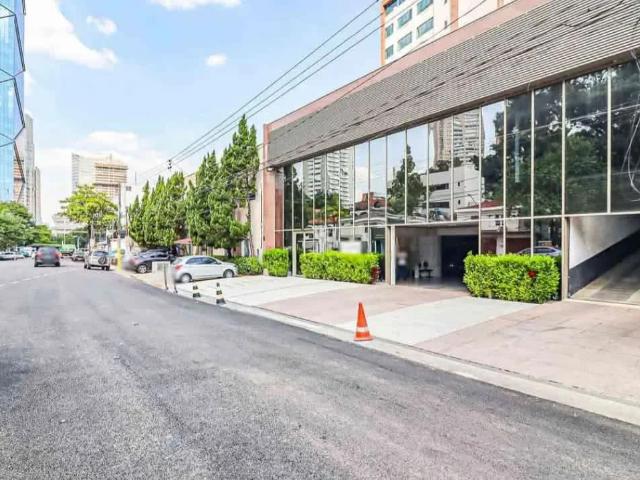 Ponto Comercial aluguel em Região Imediata de São Paulo, Região Metropolitana de São Paulo