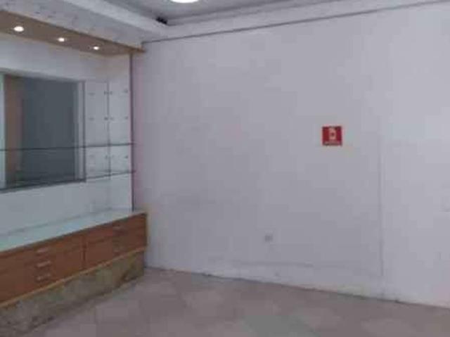 Ponto Comercial aluguel em Salvador, Calçada