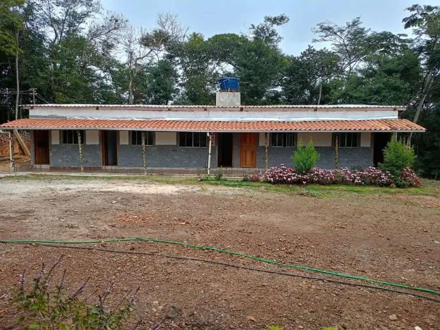 Ponto Comercial aluguel em Santa Bárbara, Região Geográfica Intermediária de Belo Horizonte
