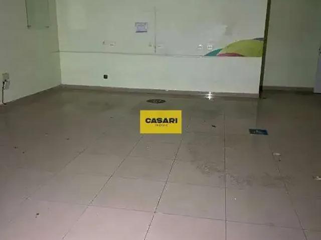 Ponto Comercial aluguel em Região Imediata de São Paulo, Região Metropolitana de São Paulo