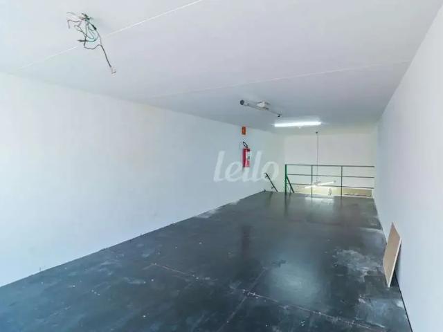 Ponto Comercial aluguel em Região Imediata de São Paulo, Região Metropolitana de São Paulo
