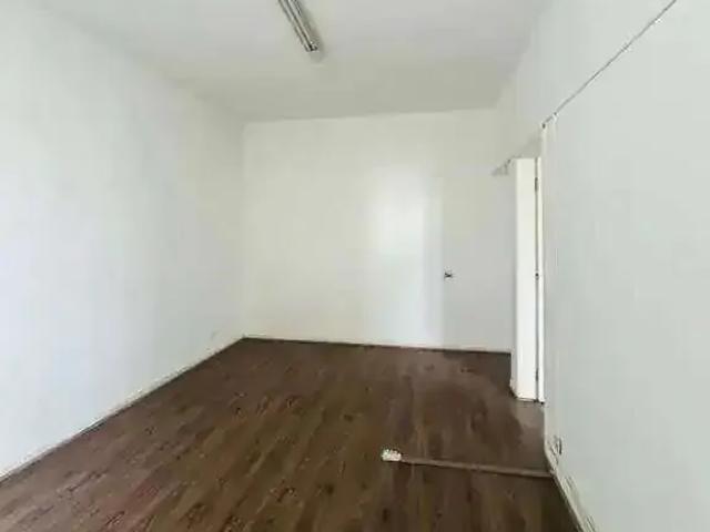 Ponto Comercial aluguel em Região Imediata de São Paulo, Região Metropolitana de São Paulo