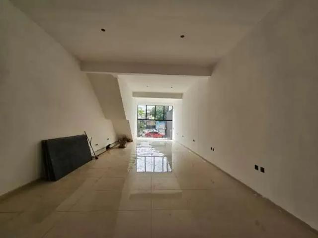 Ponto Comercial aluguel em Região Imediata de São Paulo, Região Metropolitana de São Paulo