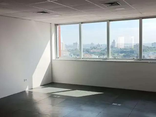 Ponto Comercial aluguel em Região Imediata de São Paulo, Região Metropolitana de São Paulo