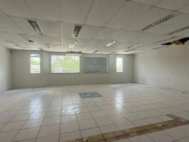 Ponto Comercial aluguel em Região Imediata de São Paulo, Região Metropolitana de São Paulo