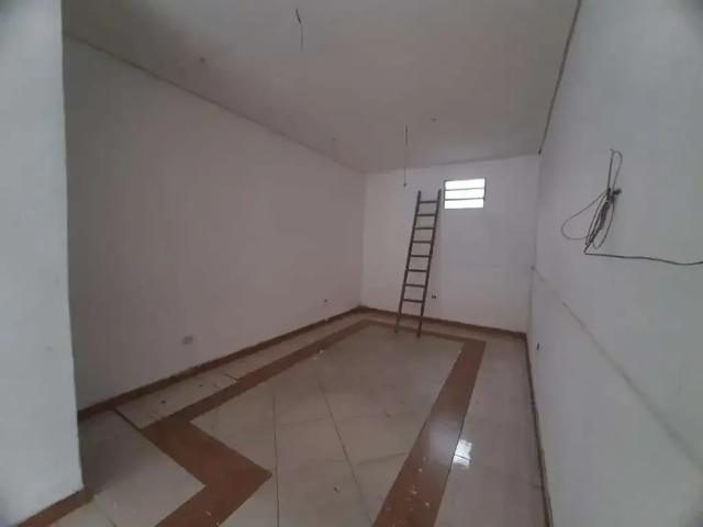 Ponto Comercial aluguel em Região Imediata de São Paulo, Região Metropolitana de São Paulo