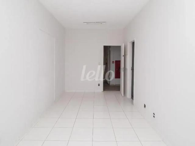 Ponto Comercial aluguel em Região Imediata de São Paulo, Região Metropolitana de São Paulo