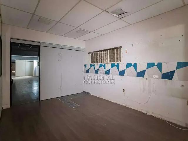 Ponto Comercial aluguel em Região Imediata de São Paulo, Região Metropolitana de São Paulo
