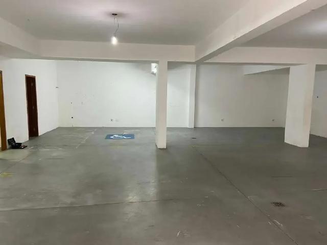 Ponto Comercial aluguel em Região Imediata de São Paulo, Região Metropolitana de São Paulo