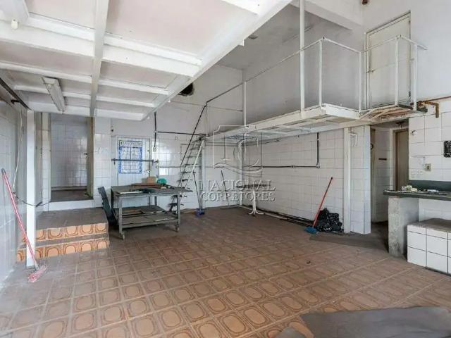 Ponto Comercial aluguel em Região Imediata de São Paulo, Região Metropolitana de São Paulo