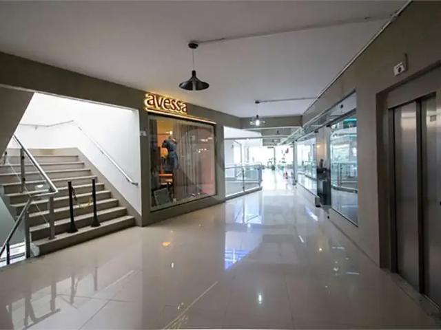 Ponto Comercial aluguel em Região Imediata de São Paulo, Região Metropolitana de São Paulo