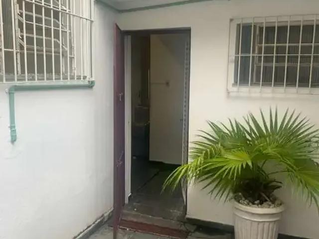Ponto Comercial aluguel em Região Imediata de São Paulo, Região Metropolitana de São Paulo