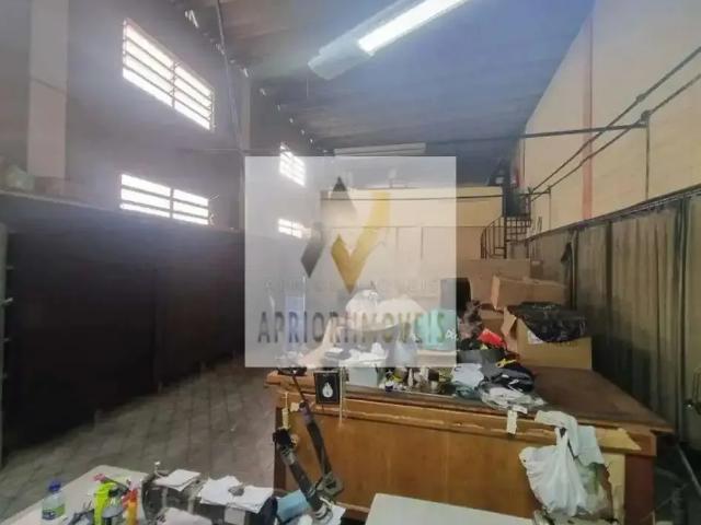 Ponto Comercial aluguel em Região Imediata de São Paulo, Região Metropolitana de São Paulo