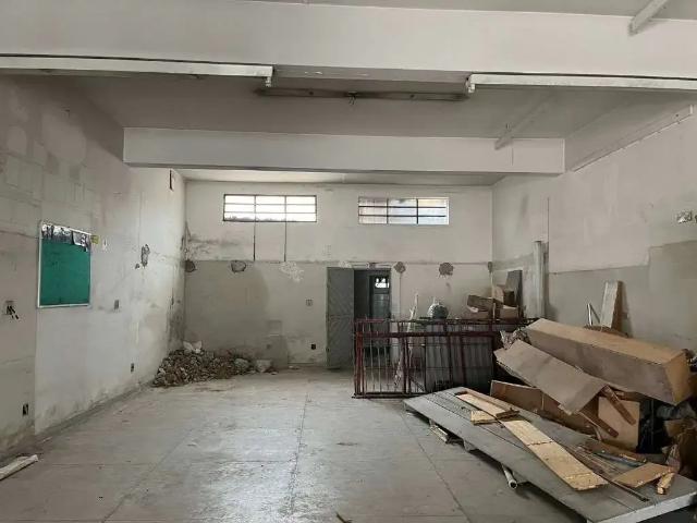 Ponto Comercial aluguel em Região Imediata de São Paulo, Região Metropolitana de São Paulo