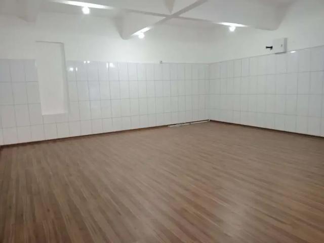 Ponto Comercial aluguel em Região Imediata de São Paulo, Região Metropolitana de São Paulo