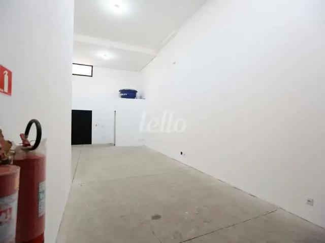 Ponto Comercial aluguel em Região Imediata de São Paulo, Região Metropolitana de São Paulo
