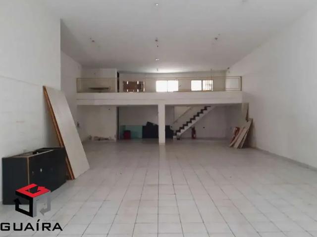 Ponto Comercial aluguel em Região Imediata de São Paulo, Região Metropolitana de São Paulo
