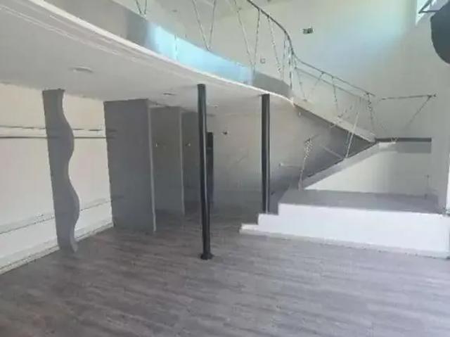 Ponto Comercial aluguel em Região Imediata de São Paulo, Região Metropolitana de São Paulo