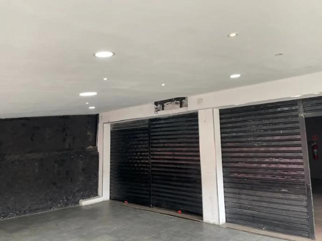Ponto Comercial aluguel em Região Imediata de São Paulo, Região Metropolitana de São Paulo