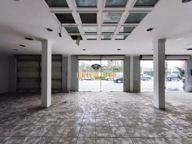 Ponto Comercial aluguel em Região Imediata de São Paulo, Região Metropolitana de São Paulo