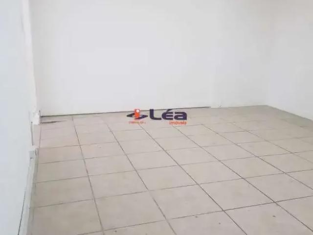 Ponto Comercial aluguel em Região Imediata de São Paulo, Região Metropolitana de São Paulo