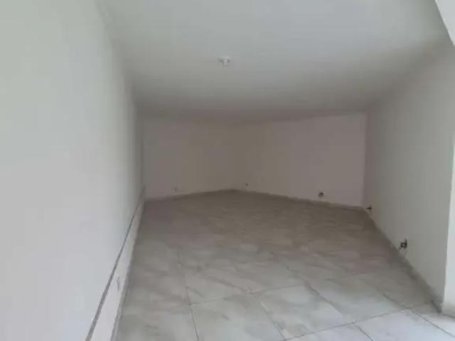 Ponto Comercial aluguel em Região Imediata de São Paulo, Região Metropolitana de São Paulo