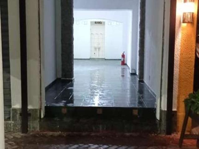 Ponto Comercial aluguel em Ubatuba, Centro