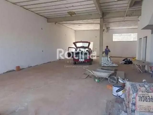 Ponto Comercial aluguel em Região Geográfica Imediata de Uberlândia, Oliveira Fortes
