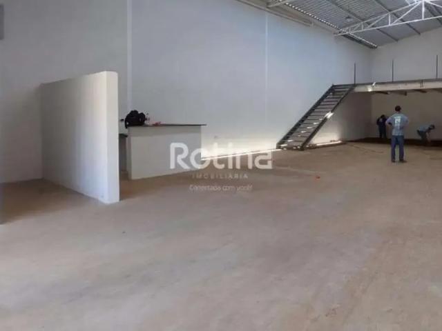 Ponto Comercial aluguel em Região Geográfica Imediata de Uberlândia, Oliveira Fortes