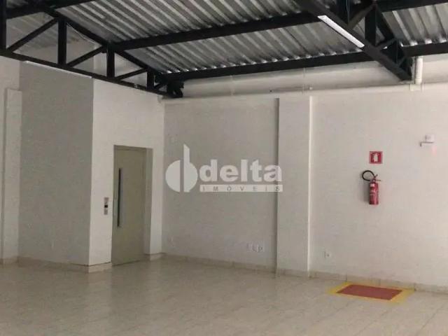 Ponto Comercial aluguel em Região Geográfica Imediata de Uberlândia, Oliveira Fortes