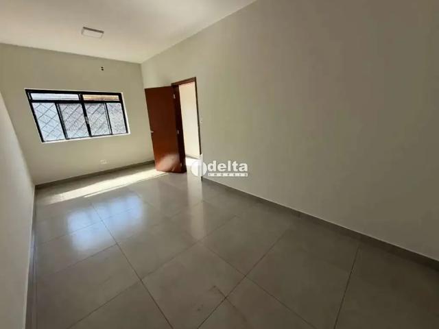 Ponto Comercial aluguel em Região Geográfica Imediata de Uberlândia, Oliveira Fortes