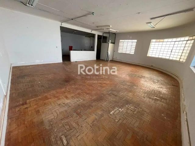 Ponto Comercial aluguel em Região Geográfica Imediata de Uberlândia, Oliveira Fortes
