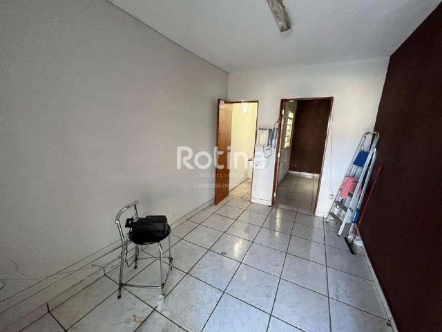 Ponto Comercial aluguel em Setor Central, Uberlândia