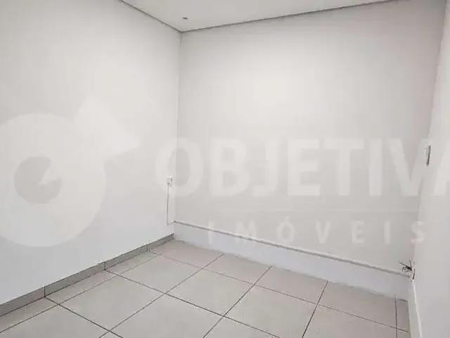 Ponto Comercial aluguel em Região Geográfica Imediata de Uberlândia, Oliveira Fortes