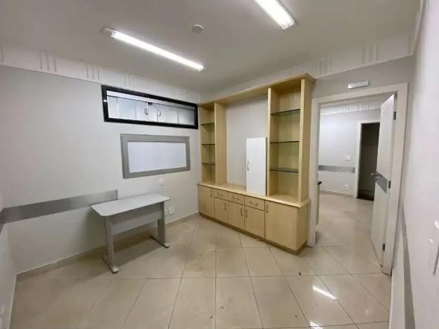 Ponto Comercial aluguel em Região Geográfica Imediata de Uberlândia, Oliveira Fortes